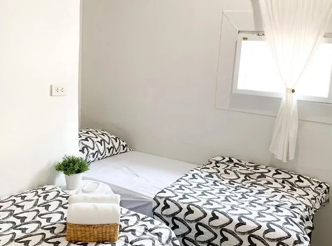 Hostal 1sabai *