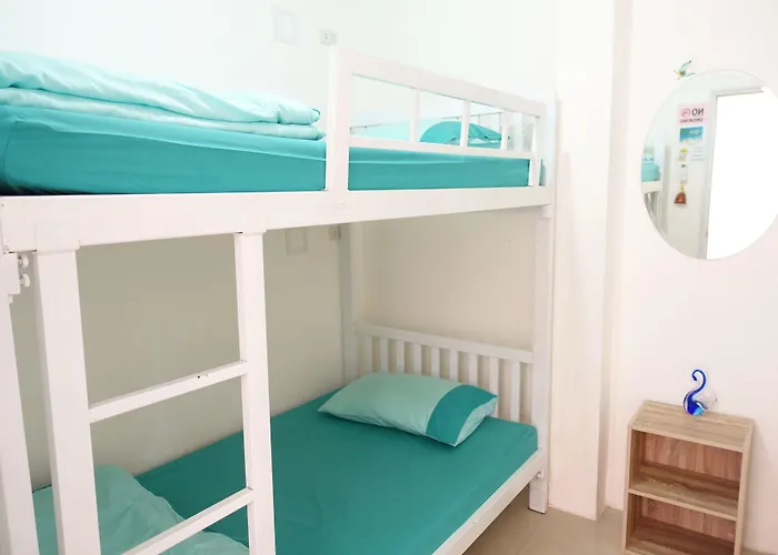 Hostal 1sabai *