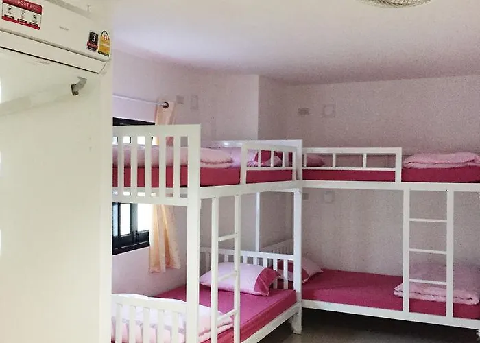 1sabai Hostal *
